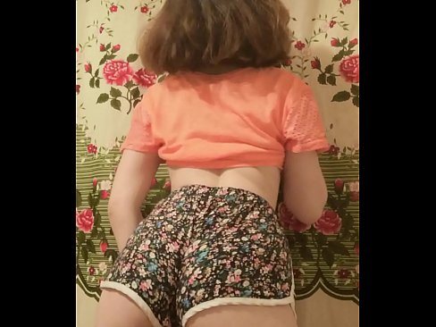 ❤️ Sexy me nyuam mos stripping tawm nws luv ntawm lub koob yees duab Porn video  ntawm hmn.yh9n.top%  ib